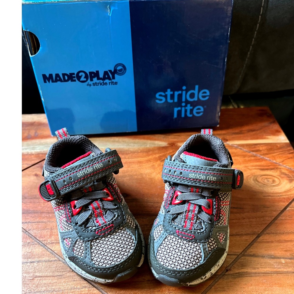 Stride Rite Made2Play Owen Brown Shoes‎ Size 4M Toddler Machine Washable NWB
